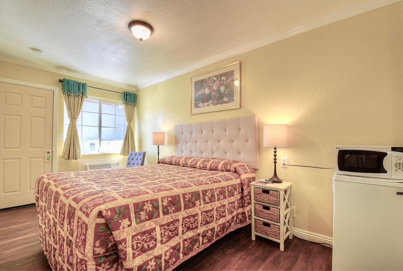 Bayside Inn Monterey Buitenkant foto