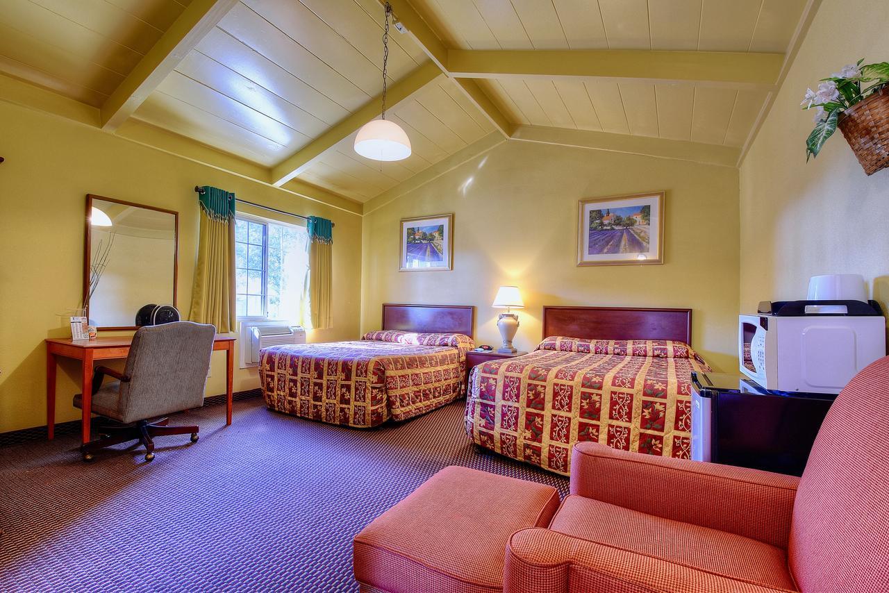 Bayside Inn Monterey Buitenkant foto
