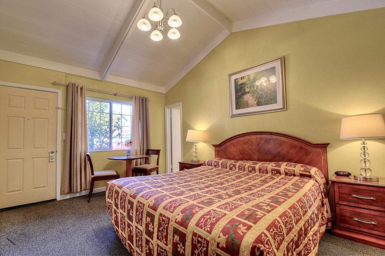 Bayside Inn Monterey Buitenkant foto